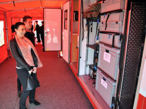 Multifunkční kontejner hasiči připraví za pět hodin.