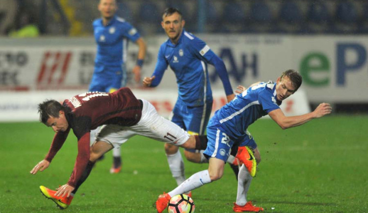 Slovan se představí na hřišti Sparty.