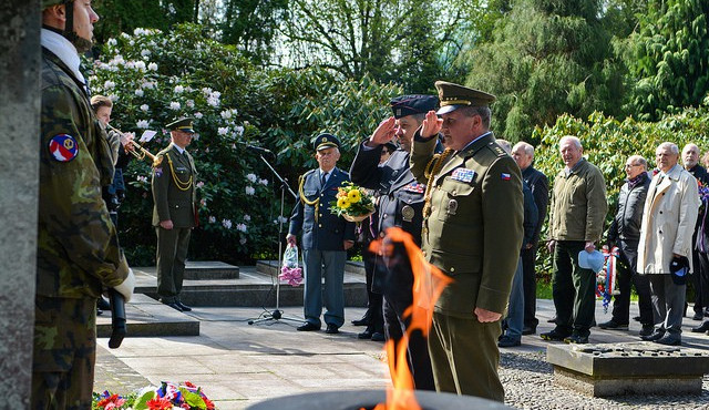 Lidé si připomněli konec druhé světové války.