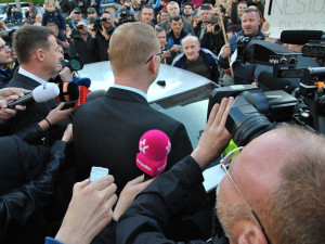 Demonstrace před Imperialem.