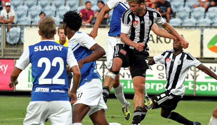 KAM ZA SPORTEM: Hitem víkendu je derby SK Dynamo – FC MAS Táborsko