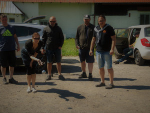 Novináři mají za sebou první den vyhlížení Jiřího Kajínka, někteří u rýnovické věznice nocují