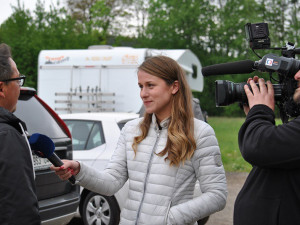 Už třetí den čekají novináři na Kajínka, milost zatím nedorazila