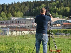 Čekající kameraman