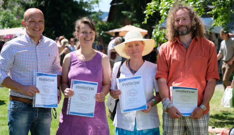 regvyrobci_ceskyraj02