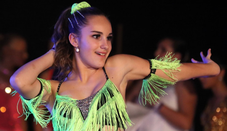 MČR_2016_Leonka_Kordíková_latino