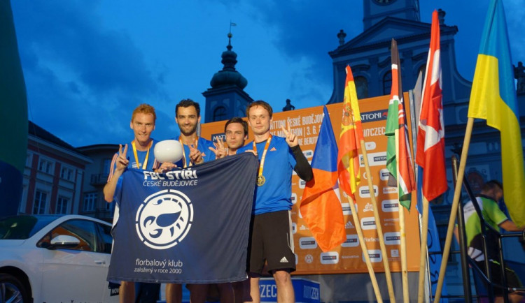 Štafeta Štírů doběhla na půlmaratonu druhá a byla nejlepší z jihočeských týmů