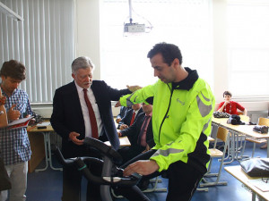 Cyklistickou bundu představil docent Havelka