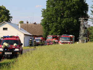 Poblíž Hodkovic nad Mohelkou spadl větroň, pilot se vážně zranil.