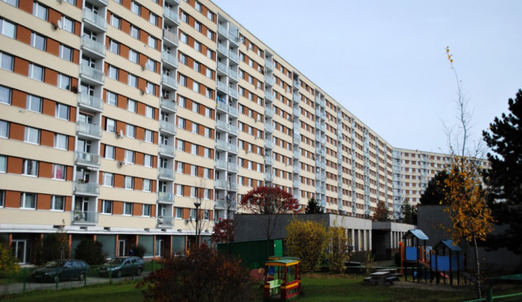 Příběh paneláku. Víte, jak vznikala sídliště v Ruprechticích, na Králáku nebo Wolkerák?