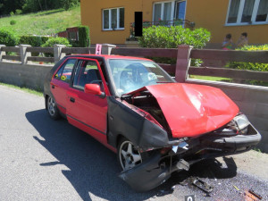 Nikdy nevlastnila řidičák, přesto usedla za volant. Havarovala i s miminkem na sedačce spolujezdce.