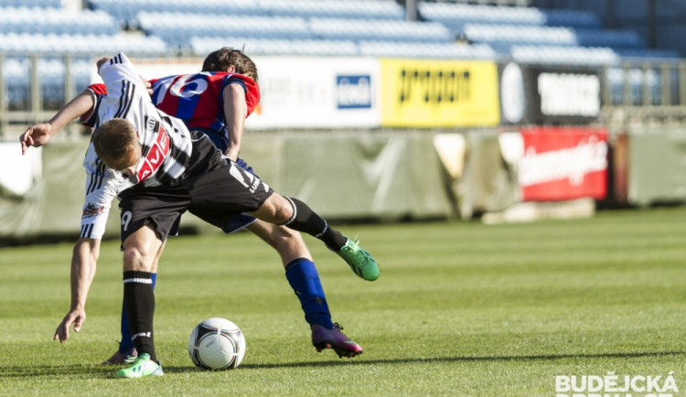 Dynamo uhrálo s mistrovskou Slavií bezbrankovou remízu