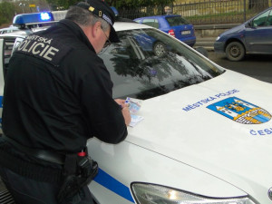 Ztracený senior se dostal zpět do Brna až díky strážníkům městské policie