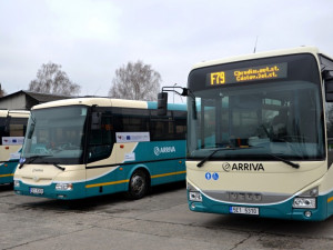 Liberecký kraj propojila nová autobusová linka s Prahou. Zavedla ji společnost Arriva