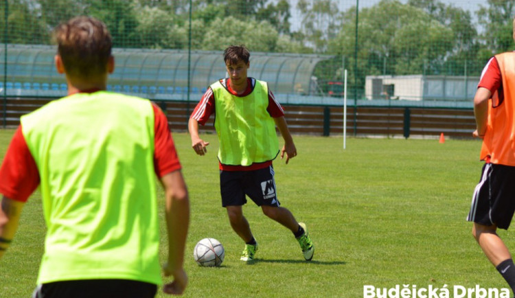 Juniorka Dynama zahájila přípravu na novou sezonu. Cíl je vylepšení loňské pozice