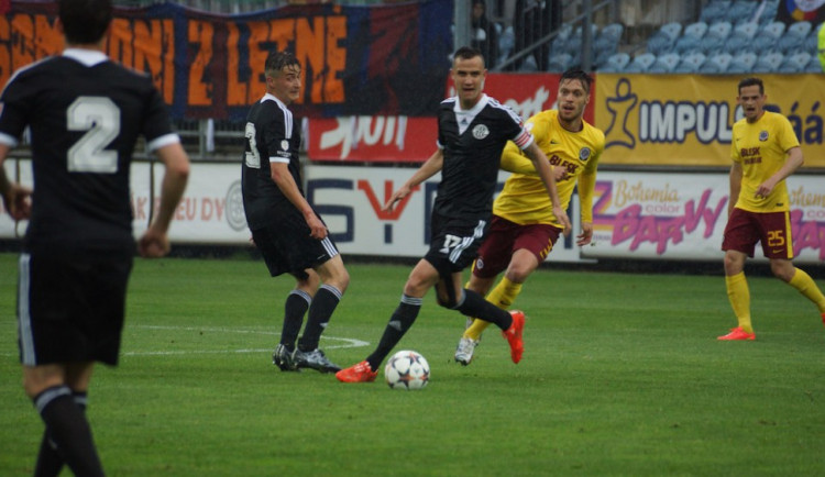 KAM ZA SPORTEM: Nabídka je chudá. Hraje A-tým Dynama i juniorka s dorostem