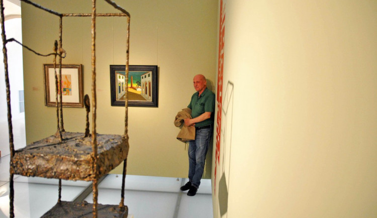 FOTO: V Liberci odstartovala unikátní výstava. V galerii můžete vidět Picassa nebo Chirica