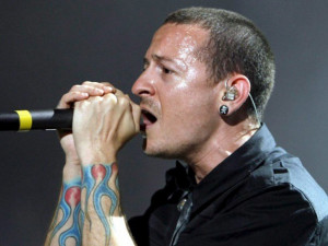 Tragická zpráva pro všechny fanoušky Linkin Park. Frontman skupiny spáchal sebevraždu