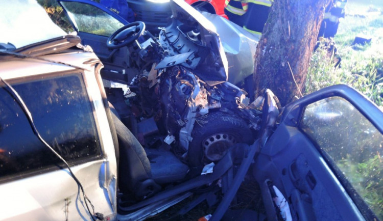 Nehoda v Jeřmanicích si vyžádala lidský život.