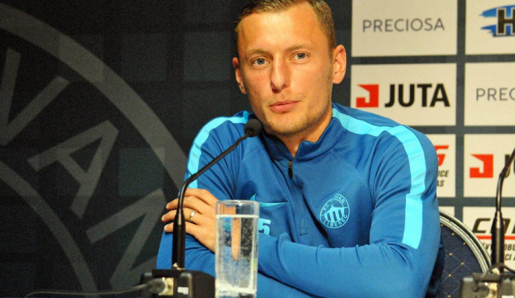 Vladimír Coufal na tiskové konferenci.