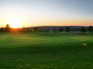 Tak trochu jiná letní dovolená. Golfresort Monachus láká na přírodu, klid a kvalitní služby.