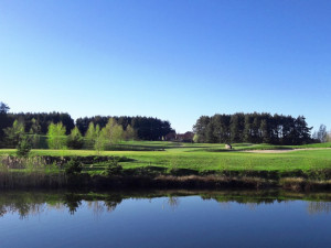 Tak trochu jiná letní dovolená. Golfresort Monachus láká na přírodu, klid a kvalitní služby.