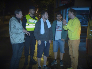 Dodávka kapely Wohnout se při cestě z Benátské! střetla s autobusem.