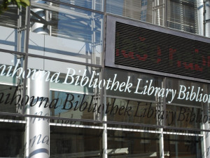 Knihovna se na osm dní zavře. Čtenáři si mohou půjčovat jen e-knihy