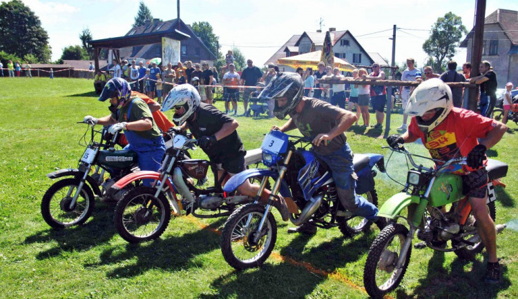 Start jedné z rozjížděk.