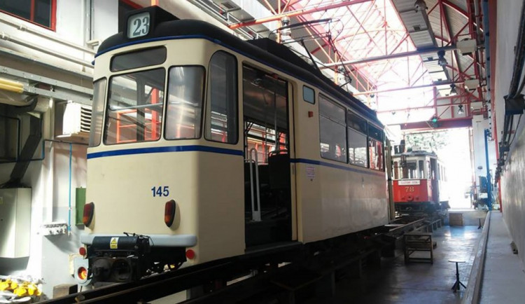 Tramvaj z roku 1964 bude jezdit v Liberci.