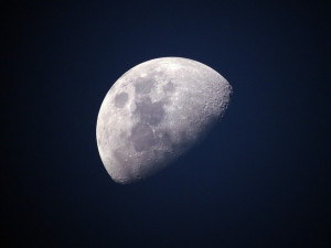 Večer bude k vidění částečné zatmění Měsíce, další přijde až za rok