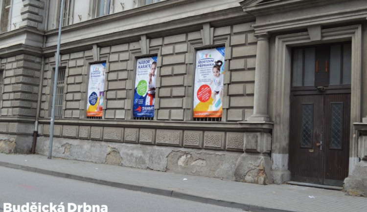 TJ Karate rozšiřuje prostory do centra města a chystá nábory. Začne se v září