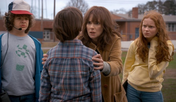 Osmdesátky opět ožijí ve druhé sérii Stranger Things.