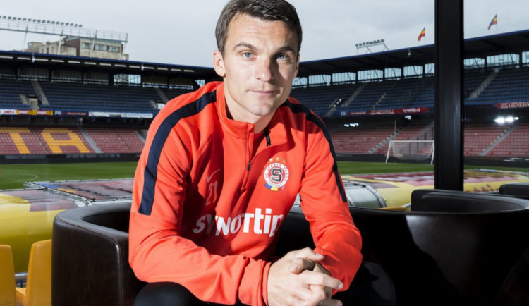 David Lafata odehrál 400. zápas v nejvyšší soutěži. S profesionální kariérou začal v Dynamu