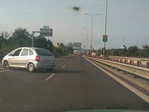 Průtah na Prahu stál.