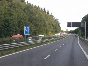 Kolony se tvořily i ve směru od Prahy.