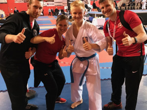 Mistr ČR Matěj Říha se svými trenéry, zleva Martin Rethy, Tereza Reyneltová, Lukáš Honzík