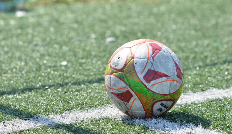 KAM ZA SPORTEM: Pokračuje závod Okolo jižních Čech, doma se hraje ČFL i divize