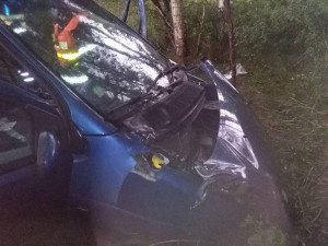 Do hasičů narazilo osobní auto.98918610161033_1576436682633002803_n