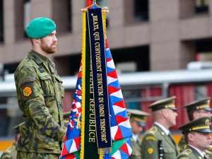 V Liberci dnes jednotka slavila 40 let od vzniku chemické brigády a také 150. výročí přítomnosti vojsk ve městě.