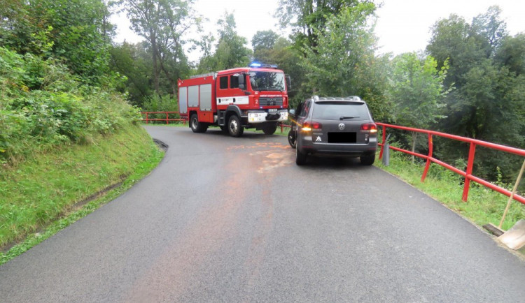 Nehoda na silnici mezi Libercem a Jabloncem.