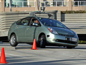 Nasednout do autonomního automobilu? To raději na stůl k robotizovanému chirurgovi!