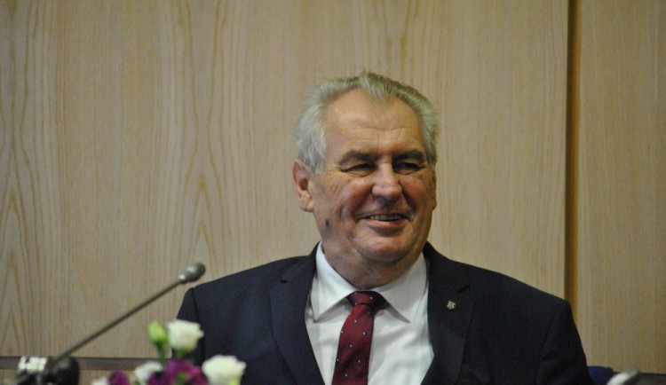 GLOSA: Prezident Zeman není Chamurappi