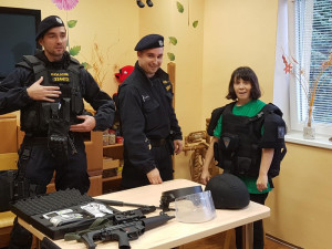 Policisté se zaměřili na nejzranitelnější. Navštívili Domov a Centrum denních služeb.