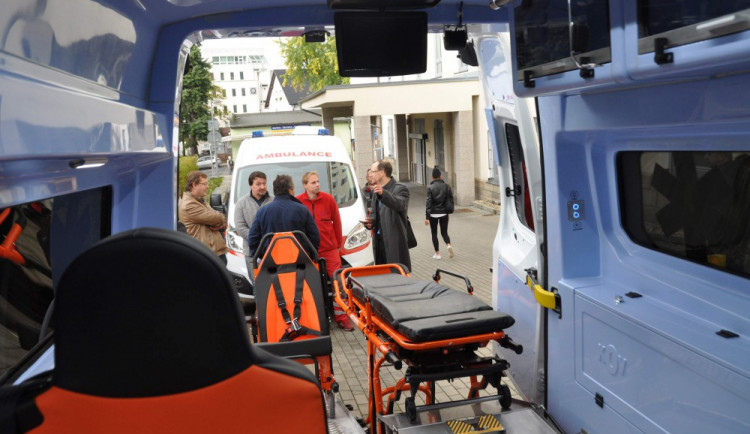 Liberecká nemocnice má čtyři nové sanitky.