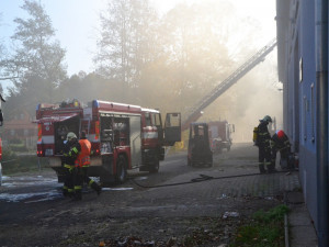 Při požáru lisu v Raspenavě vznikla škoda za milion korun.