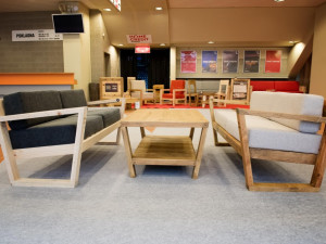 Tvoříme z palet představí premiérově na veřejnosti na výstavě Dům a bydlení unikátní designovou sestavu.