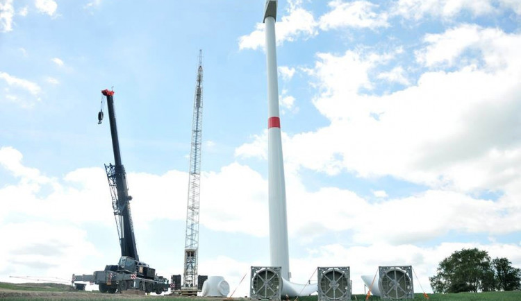 Stavba elektráren u Hrádku.