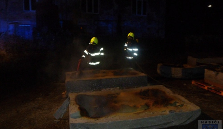 Hasiči při zásahu v Chrastavě