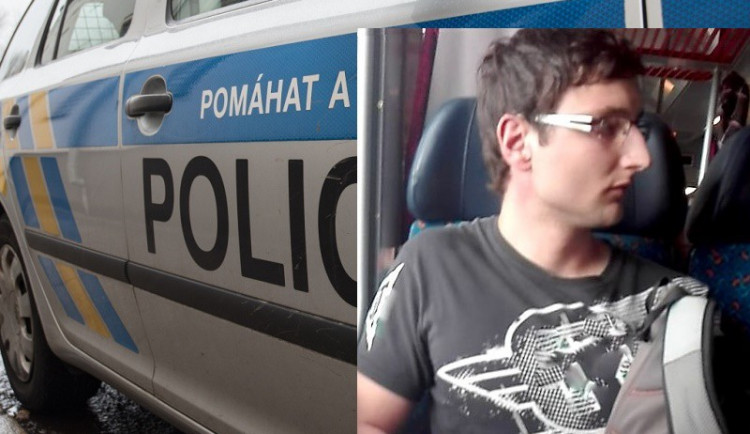 Snímek muže, kterého hledá policie.